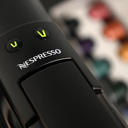 Gemuetliches Appartement Mit Netflix, Nespresso Und Boxspringbett Augusta Esterno foto